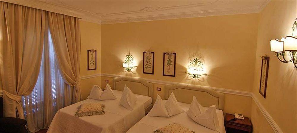 Hotel Marghera ローマ エクステリア 写真