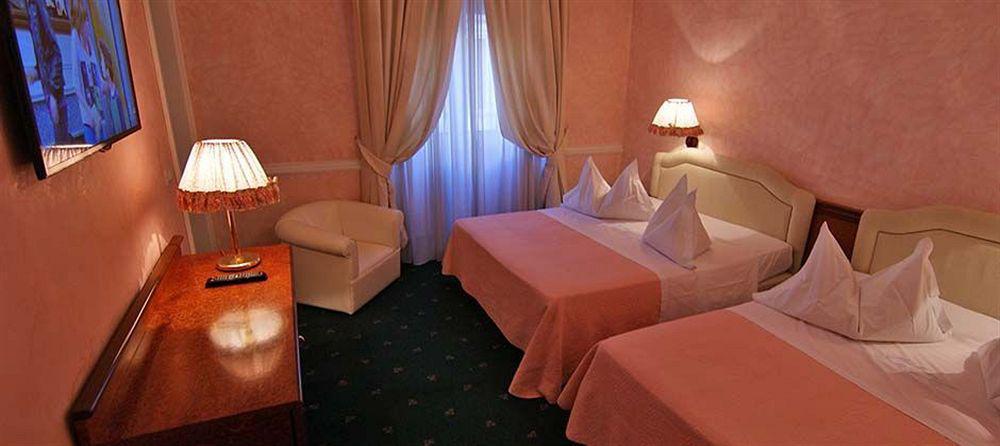 Hotel Marghera ローマ エクステリア 写真